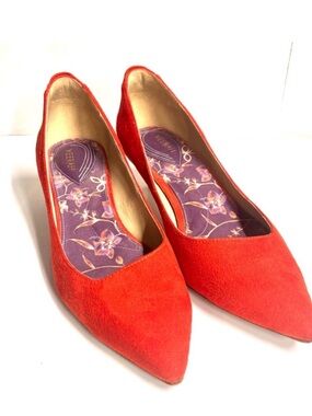 VEERAH Red Kitten Heel Pumps Designer Shoes Size 6.5 Vegan